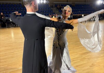 Danmark sender Stærkt hold til VM i standarddans i Rumænien.